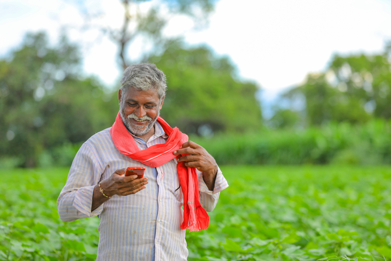 Empowering Farmers: The Kisan Sahayak  App Revolutionizing Agriculture with A  Generative AI-Powered Chatbot